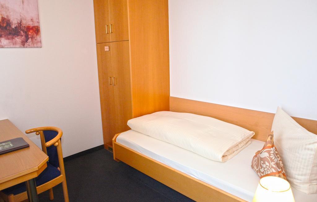 Hotel Am Ostpark Neubiberg Pokój zdjęcie