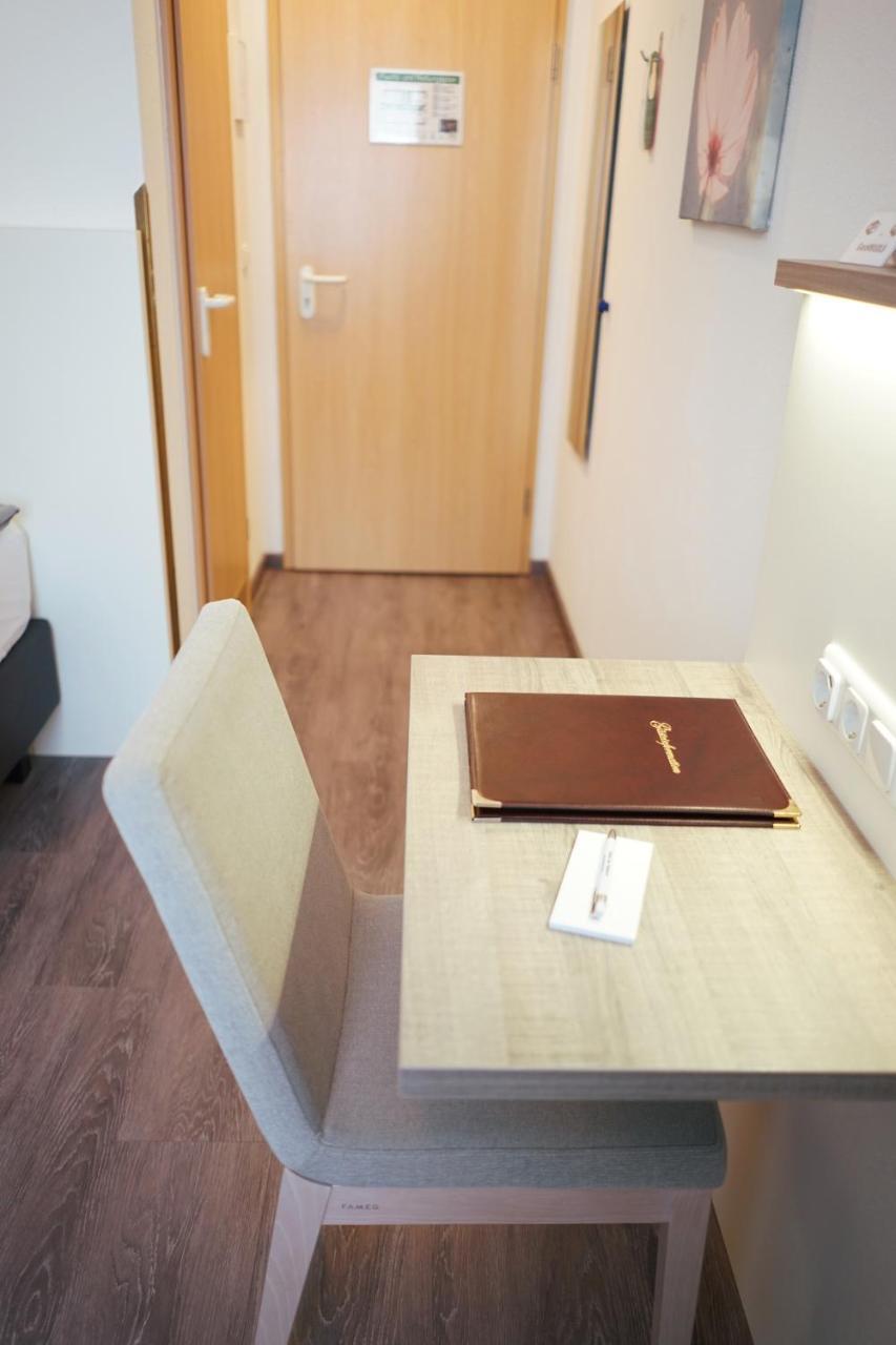 Hotel Am Ostpark Neubiberg Zewnętrze zdjęcie