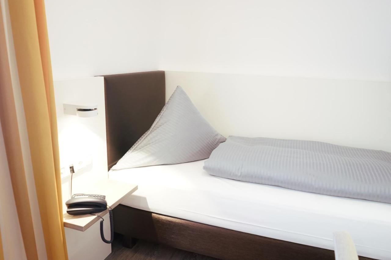 Hotel Am Ostpark Neubiberg Zewnętrze zdjęcie